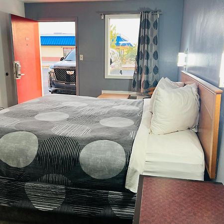 Relax Inn Marshall Екстериор снимка